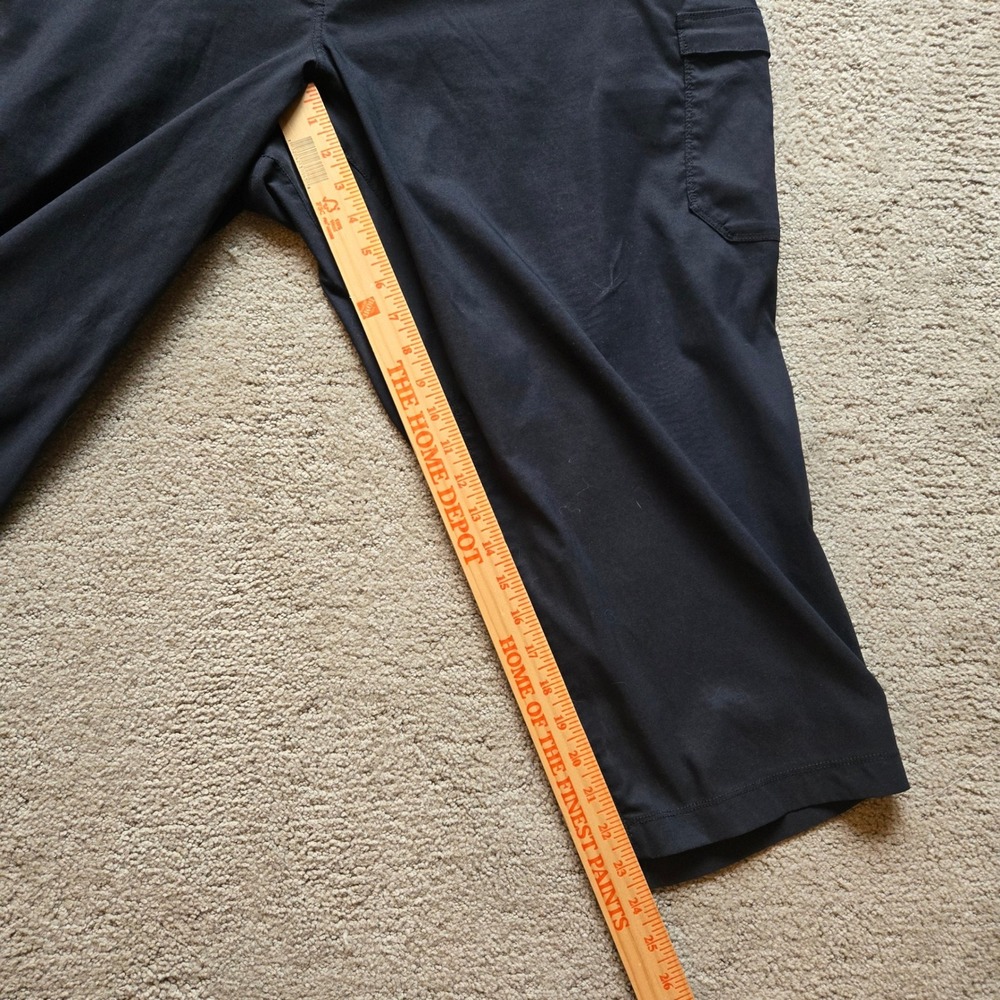 Duluth Trading Co Dry on the Fly Capri Pants Womens 26W Black Cargo Hiking Crops - Picture 4 of 7